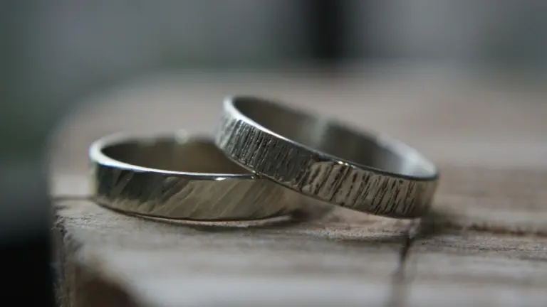 Plata 950 vs plata 925: por qué la joya peruana dura más (y cómo reconocerla)